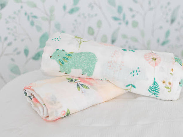 Nature inspired muslin cotton swaddle set.